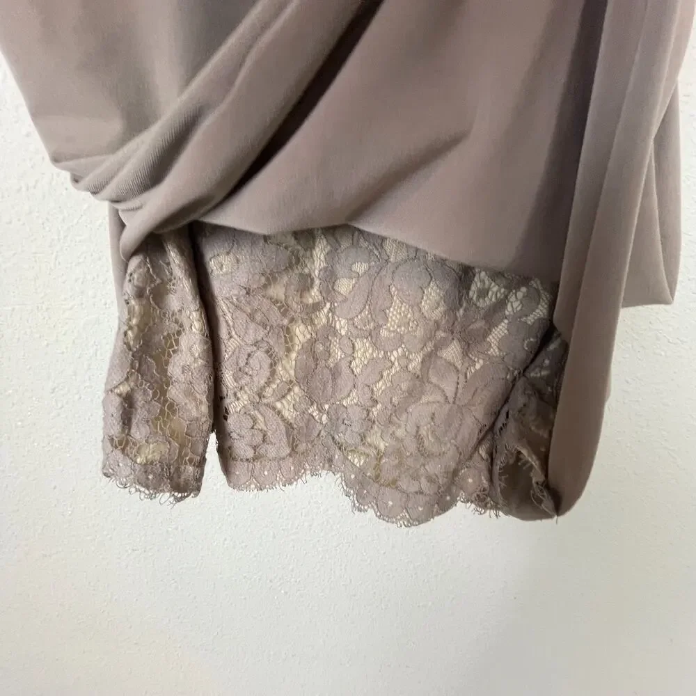 Carmen Marc Valvo Taupe Cowlneck Sleeveless Ruched Lace Hem Top Size S Fairycore - Picture 2 of 6